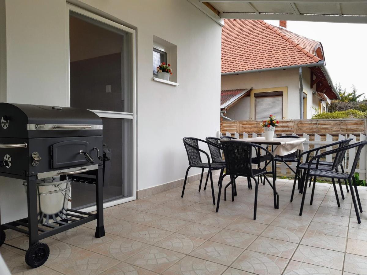 Holiday Home Balatonszarszo Exterior foto